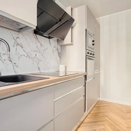 Hostmate - - Benvenuto Cellini Mailand