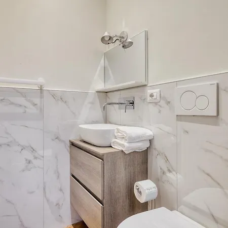 Hostmate - - Benvenuto Cellini Apartment *